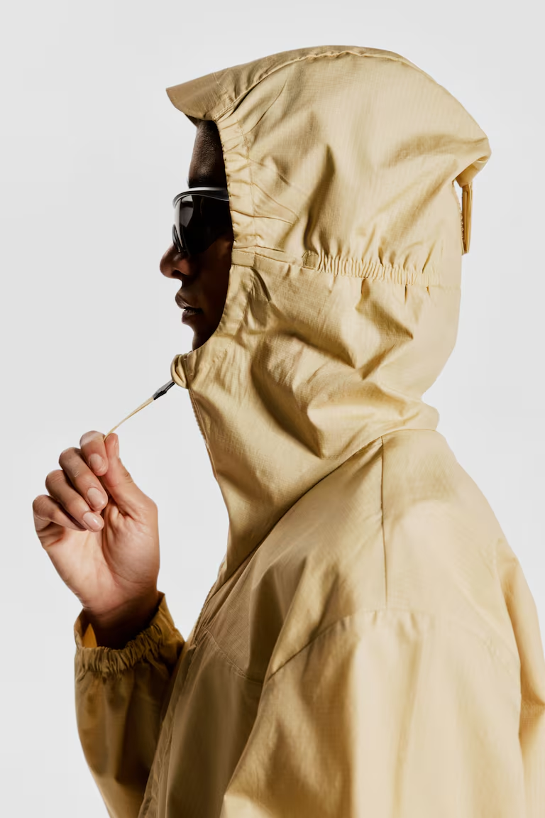 Women's Waterproof and Windproof Jacket